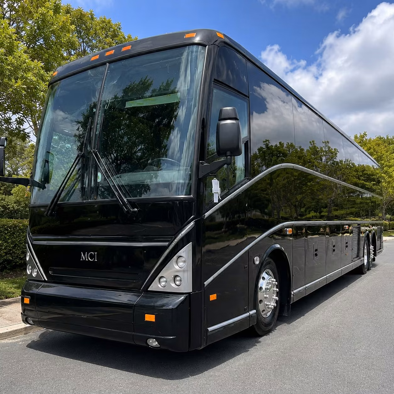 employee shuttle services keep lancaster workforces moving every day