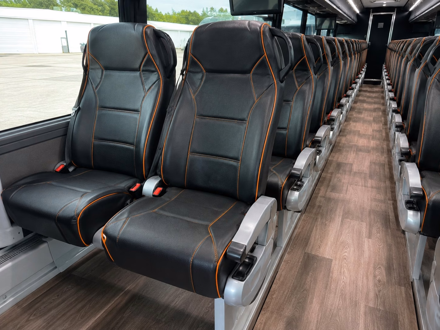 how to get the best prom bus rental price in lancaster california